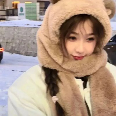 储物柜女孩